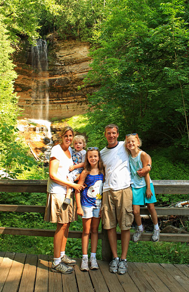 munising falls family picture