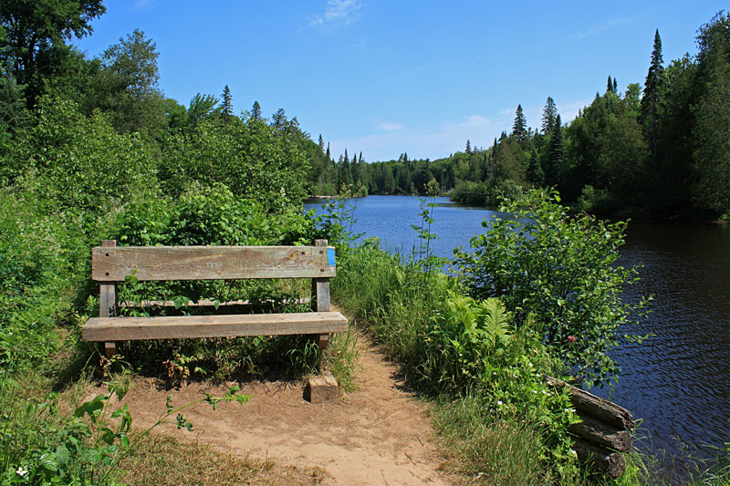 bench at the trail half way point