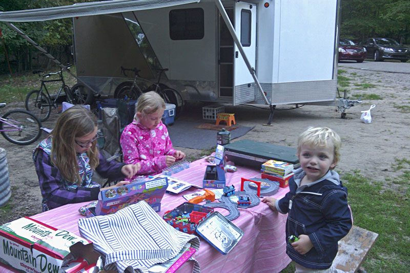 morning craft time at the campsite