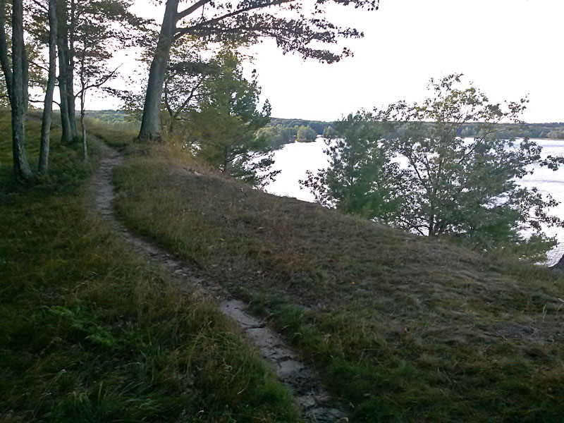 heading back on the hamlin ridge trail