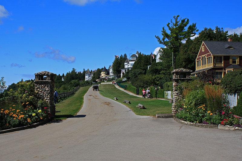 cottages on west bluff road by the grand hotel