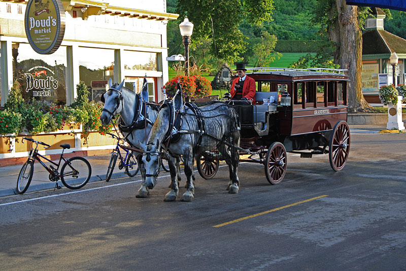 douds market with the grand hotel carriage