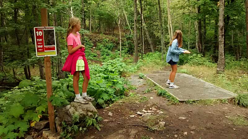 disc golf marquette tourist park