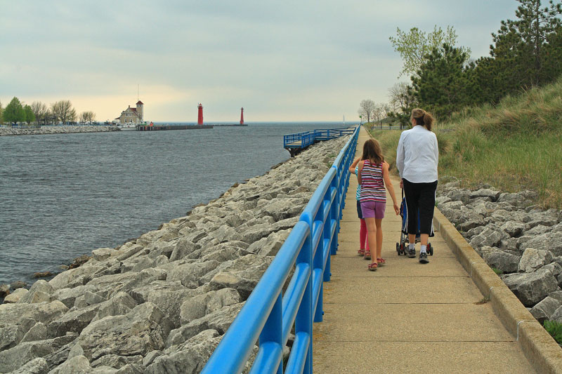 muskegon state park channel walk