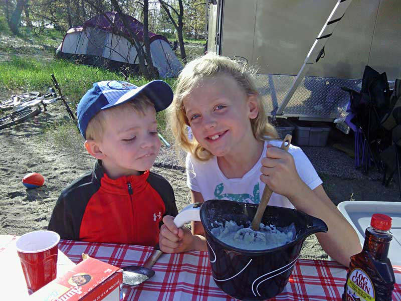 breakfast at muskegon state park