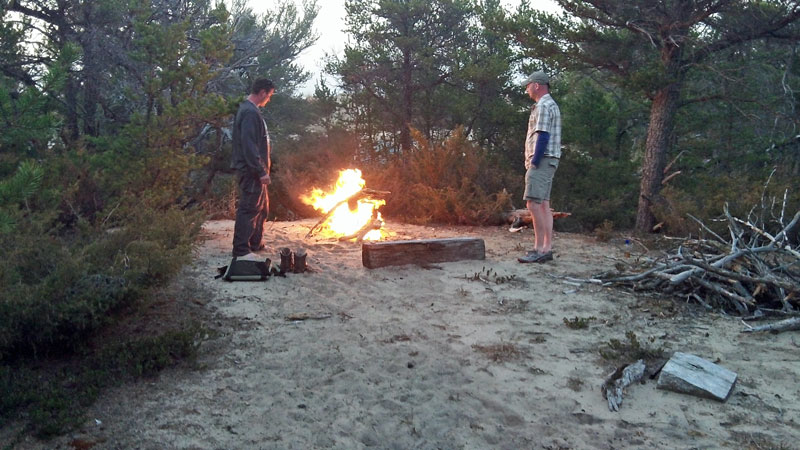 campfire at nordhouse dunes backpacking