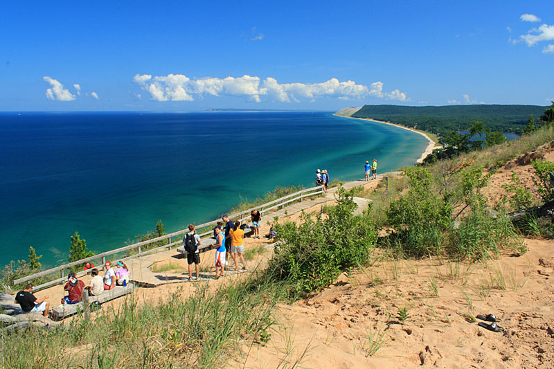 busy morning on the empire bluff trail