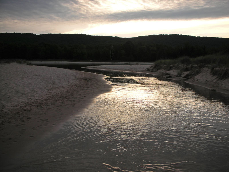 the outlet from north bar lake to lake michigan