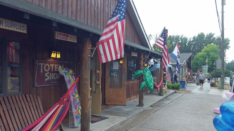 the totem shop in glen arbor michigan