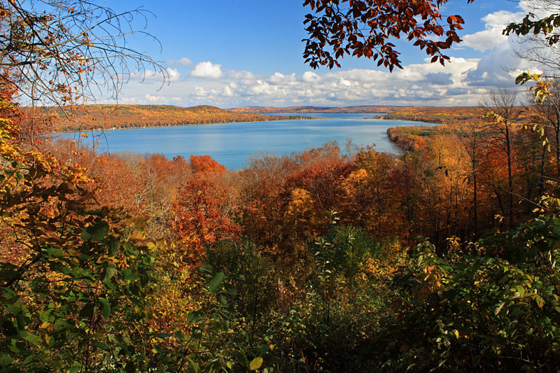 the glen lake overlook on pierce stocking drive