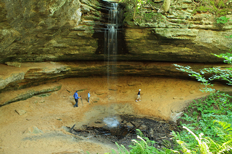 walking under memorial falls