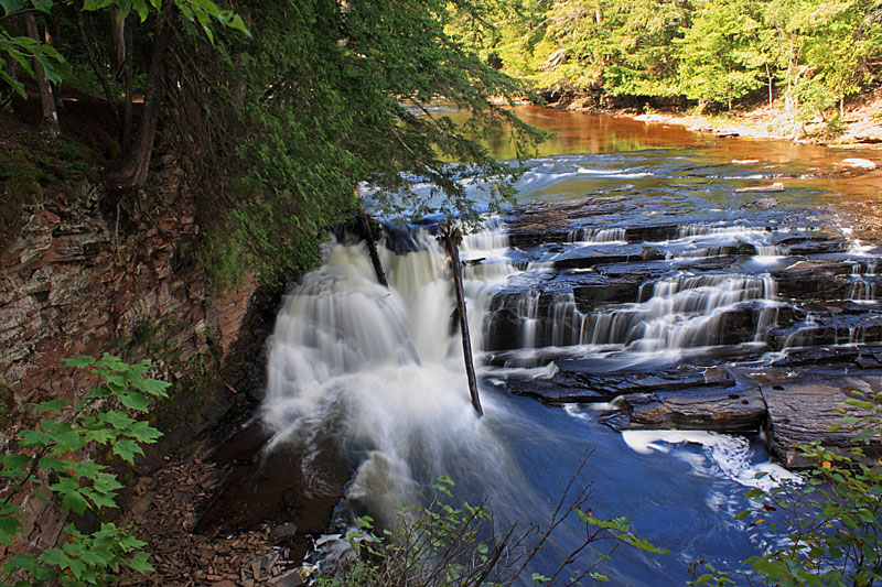 nawadaha falls on the presque isle river