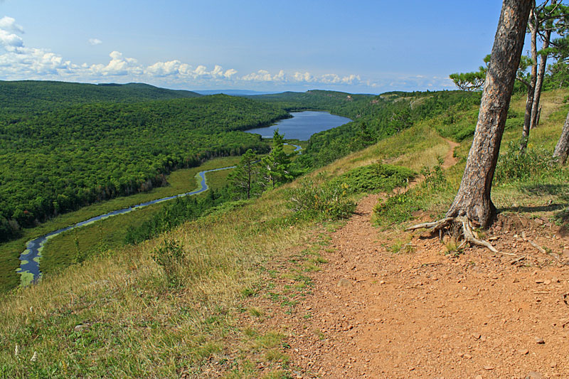 the trail on top of the escarpment trail