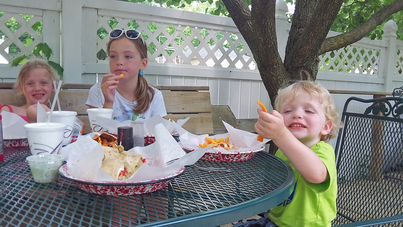 eating on the deck at pekadills