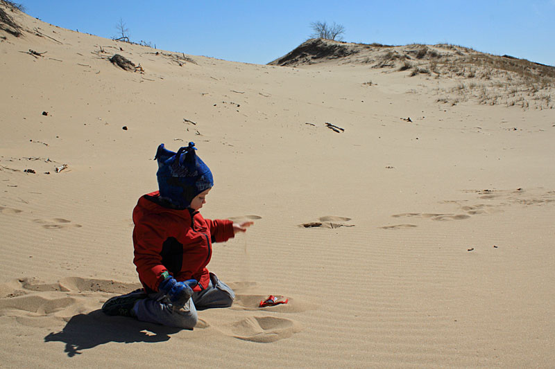 playing in the sand silver lake state park